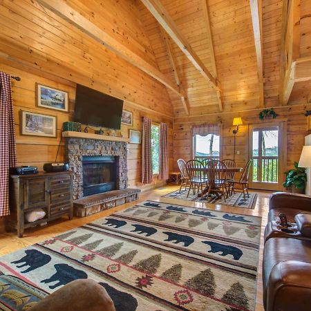جاتلينبرج Bear Tracks, 2 Bedrooms, Hot Tub, Fireplace, Wifi, Jetted Tub, Sleeps 6 المظهر الخارجي الصورة