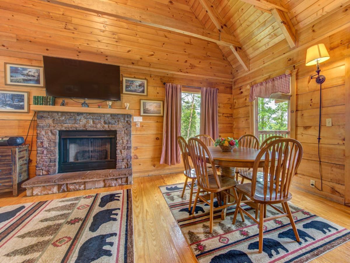 جاتلينبرج Bear Tracks, 2 Bedrooms, Hot Tub, Fireplace, Wifi, Jetted Tub, Sleeps 6 المظهر الخارجي الصورة