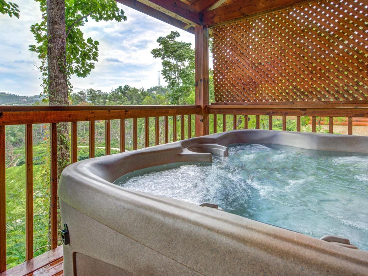 جاتلينبرج Bear Tracks, 2 Bedrooms, Hot Tub, Fireplace, Wifi, Jetted Tub, Sleeps 6 المظهر الخارجي الصورة