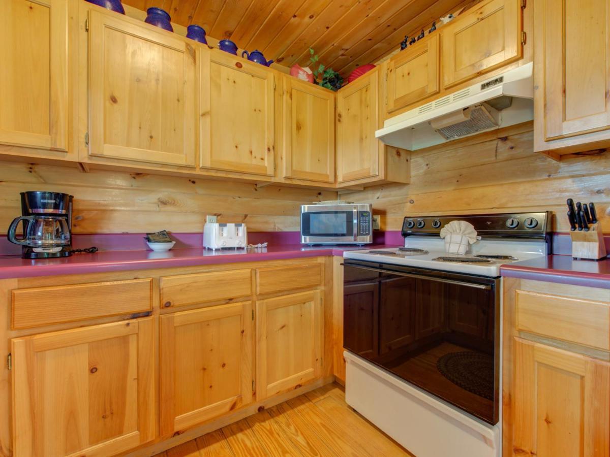 جاتلينبرج Bear Tracks, 2 Bedrooms, Hot Tub, Fireplace, Wifi, Jetted Tub, Sleeps 6 المظهر الخارجي الصورة