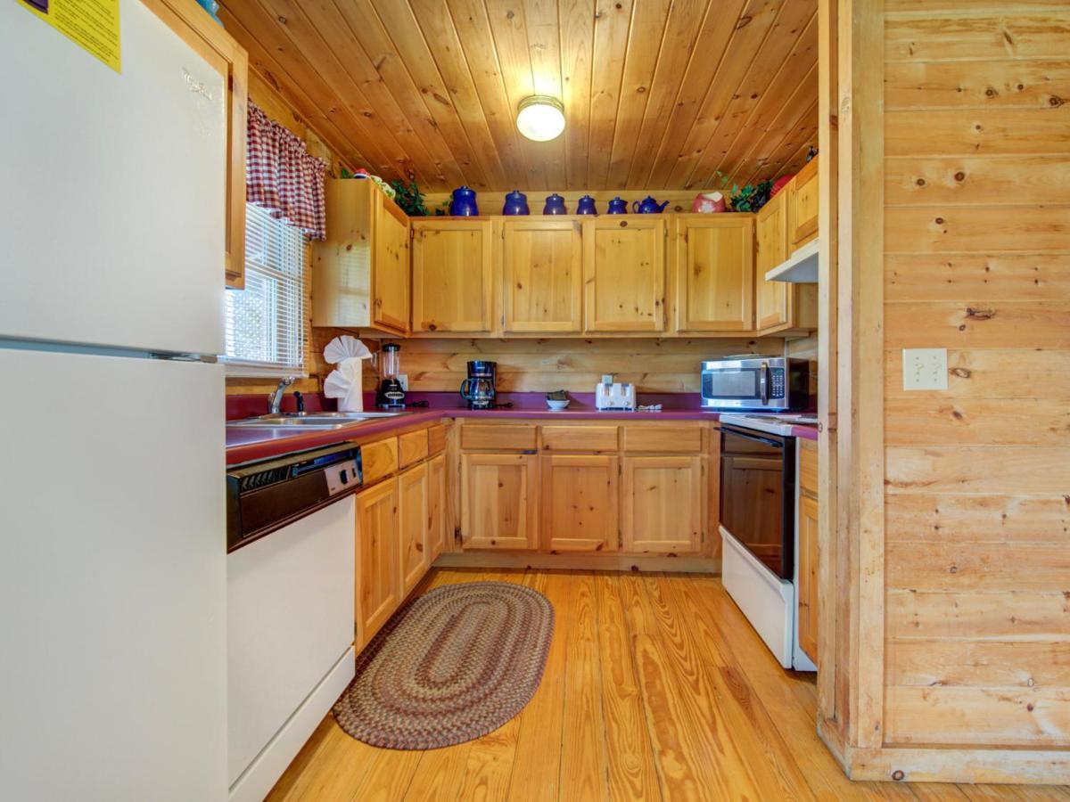 جاتلينبرج Bear Tracks, 2 Bedrooms, Hot Tub, Fireplace, Wifi, Jetted Tub, Sleeps 6 المظهر الخارجي الصورة